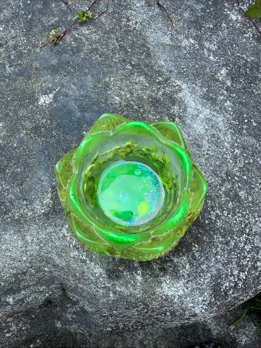 Green resin floral Lotus glow in the dark candle holder
